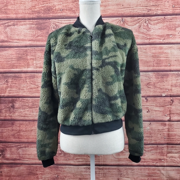 wild fable Jackets & Coats Wild Fable Camo Fleece Bomber Jacket